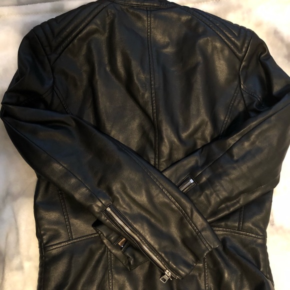 Leather jacket - Picture 3 of 4
